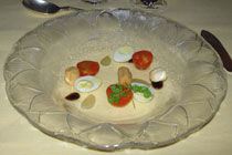 鶉卵・トマト・クラッカー